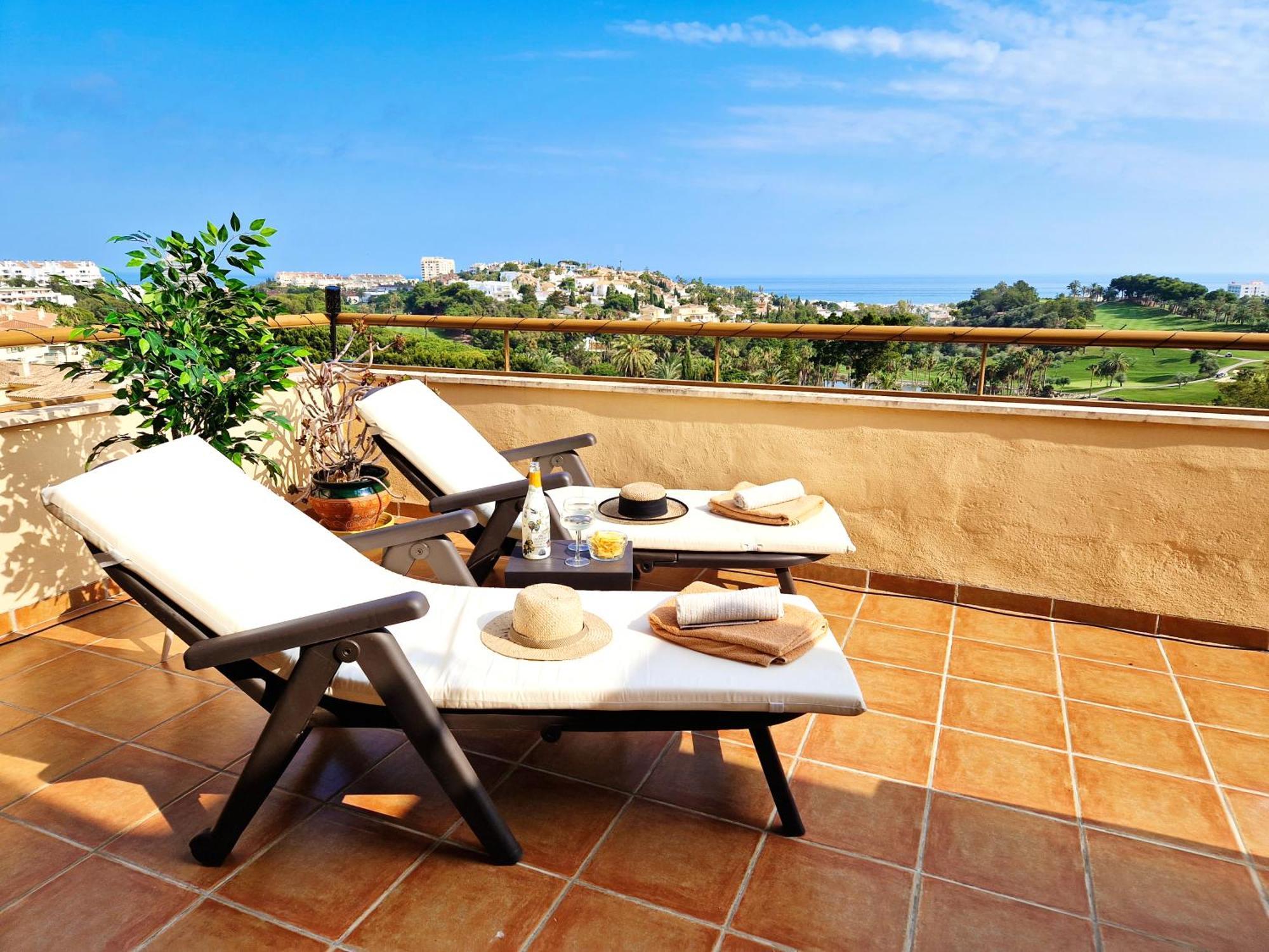 Penthouse Benalvistas Torregolf Seaview Apartamento Benalmádena Exterior foto